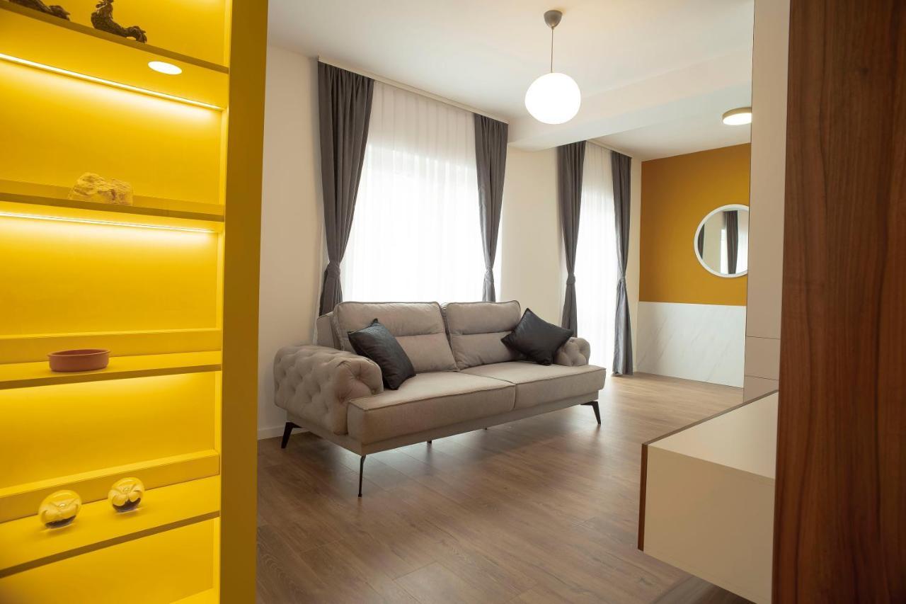 Lux Apartments Pristina Eksteriør billede