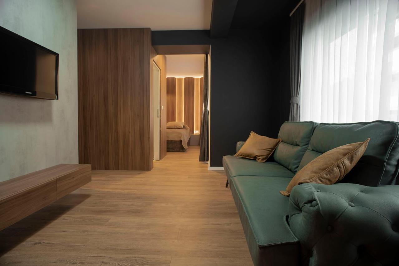 Lux Apartments Pristina Eksteriør billede
