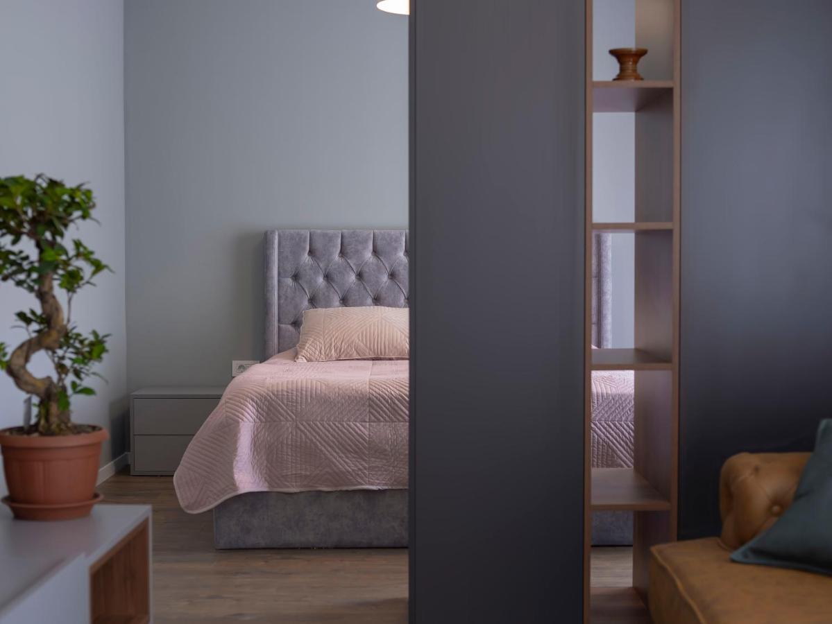 Lux Apartments Pristina Eksteriør billede
