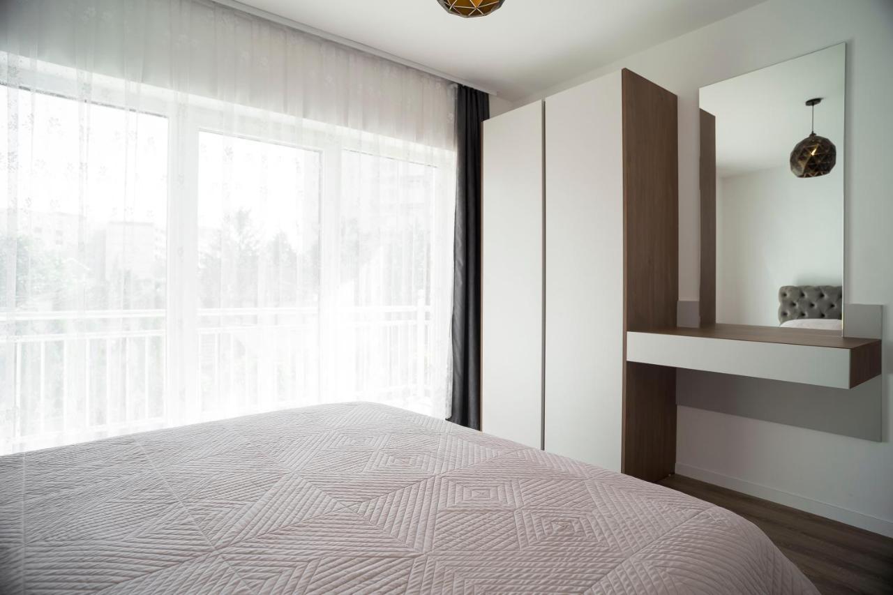 Lux Apartments Pristina Eksteriør billede