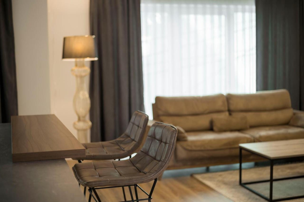Lux Apartments Pristina Eksteriør billede