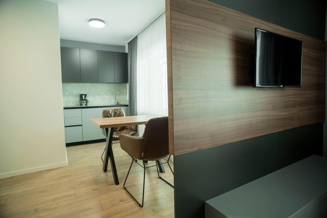 Lux Apartments Pristina Eksteriør billede