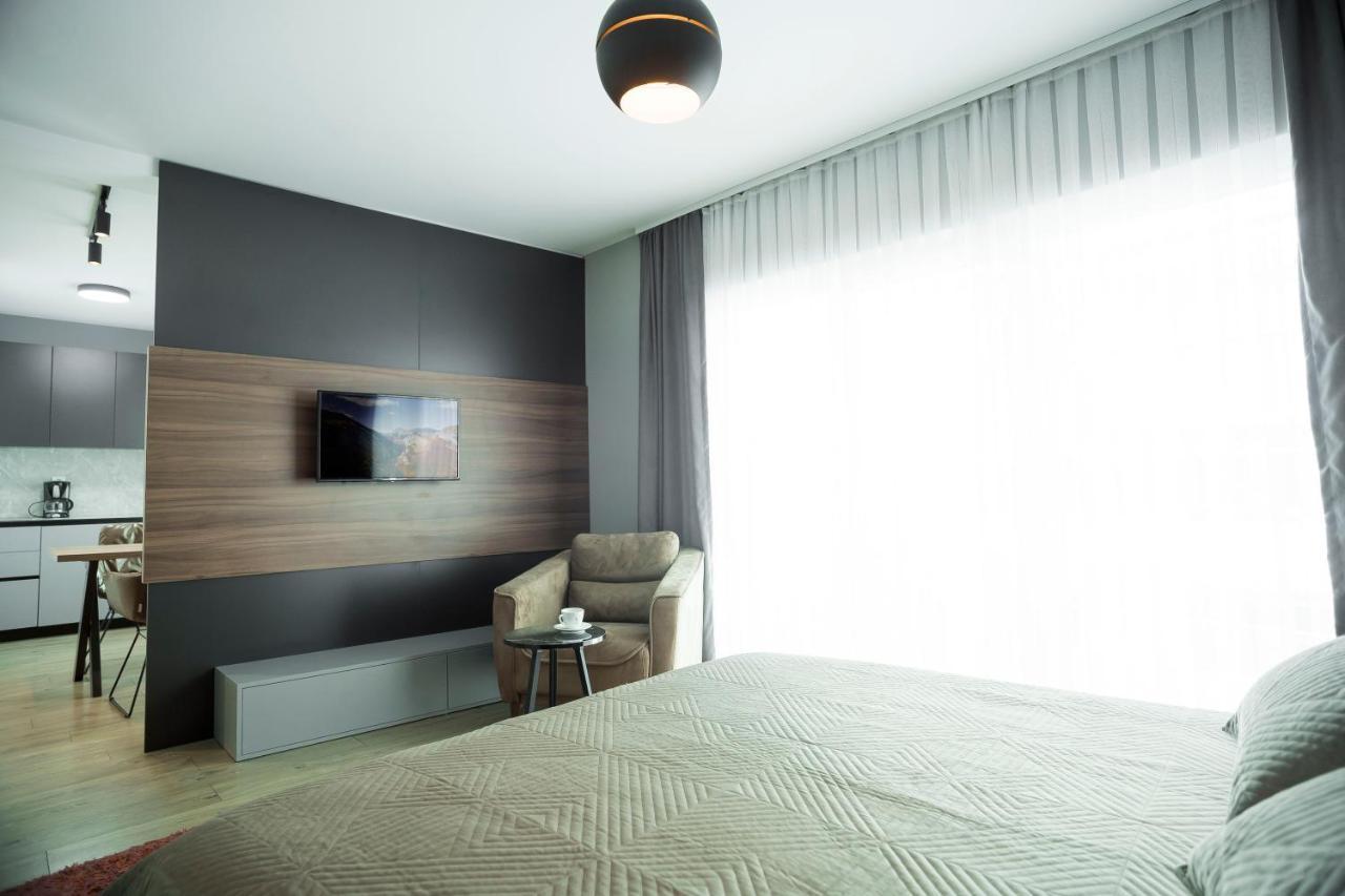 Lux Apartments Pristina Eksteriør billede